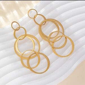 Gold plated stainless steel earring
